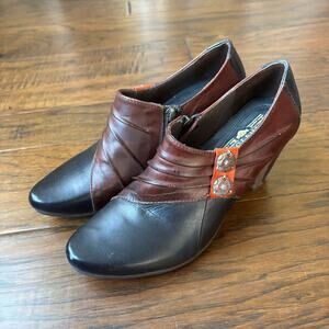 L'Artiste Joella Spring Step Ankle Boots Sz 7 Artsy Whimsical Boho Quirky